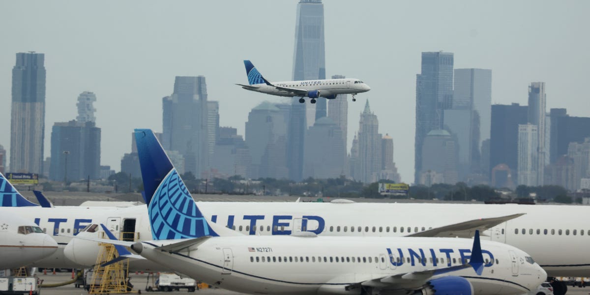 United Airlines takes a shot at Delta's IT meltdown: 'Healthy businesses don't make excuses'