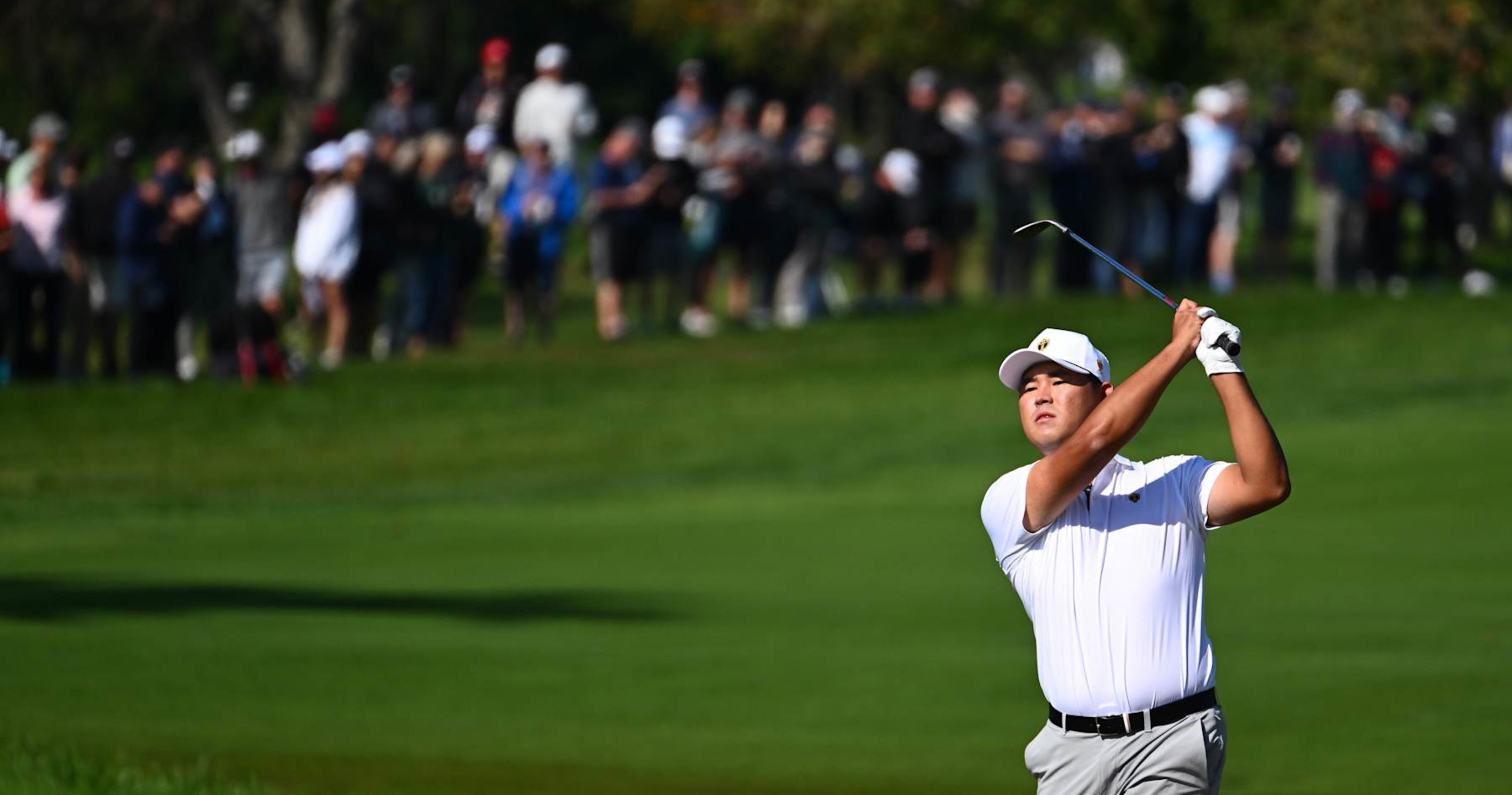 Video: Si Woo Kim Hits Steph Curry 'Night Night' After Epic Chip-In at Presidents Cup