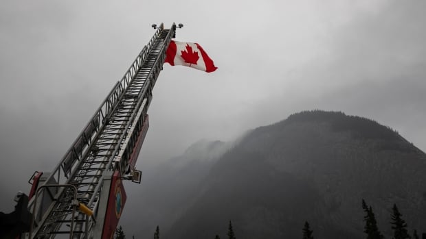 4 charts show the true scale of Canada's quietly devastating wildfire season