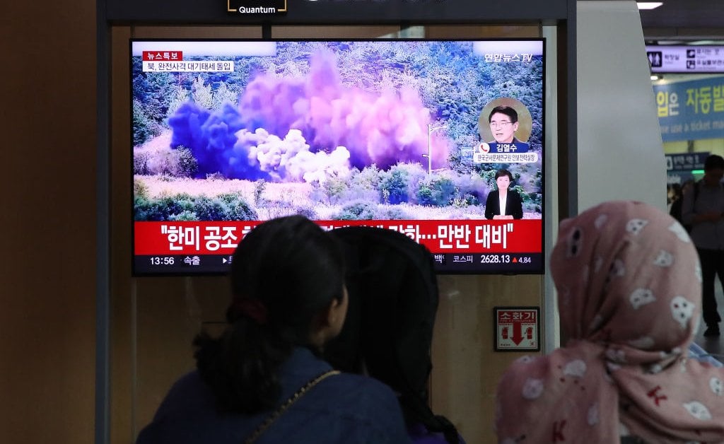 North Korea Blows Up Parts of Inter-Korean Roads in Symbolic Display of Anger