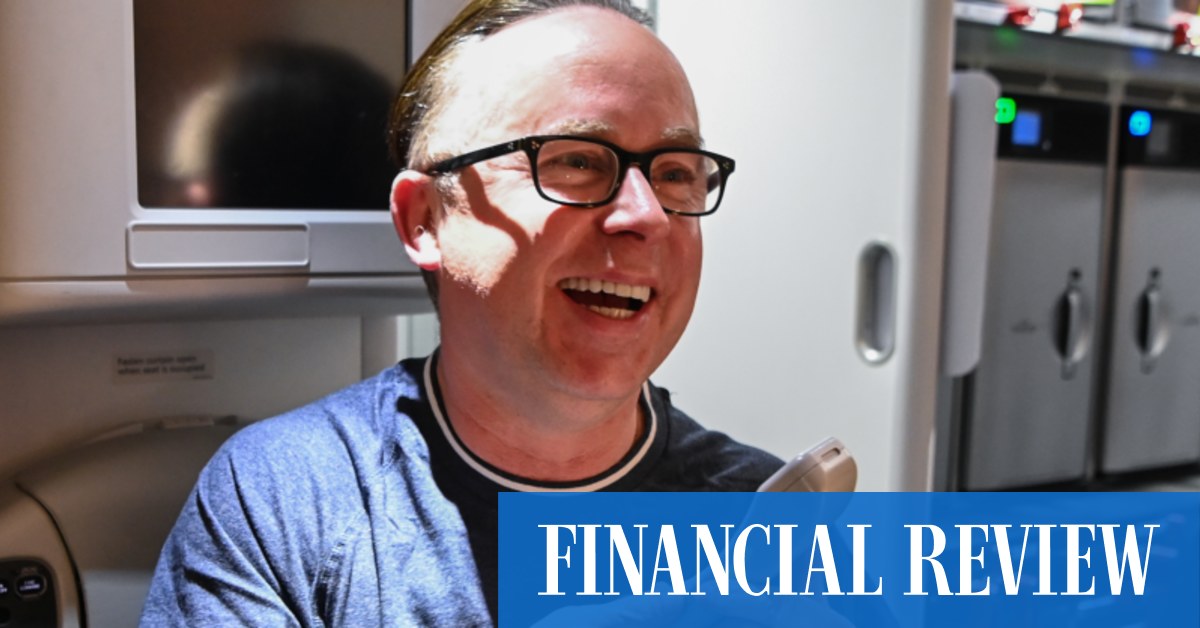 Alan Joyce to keep flying on Qantas dime for more than two decades