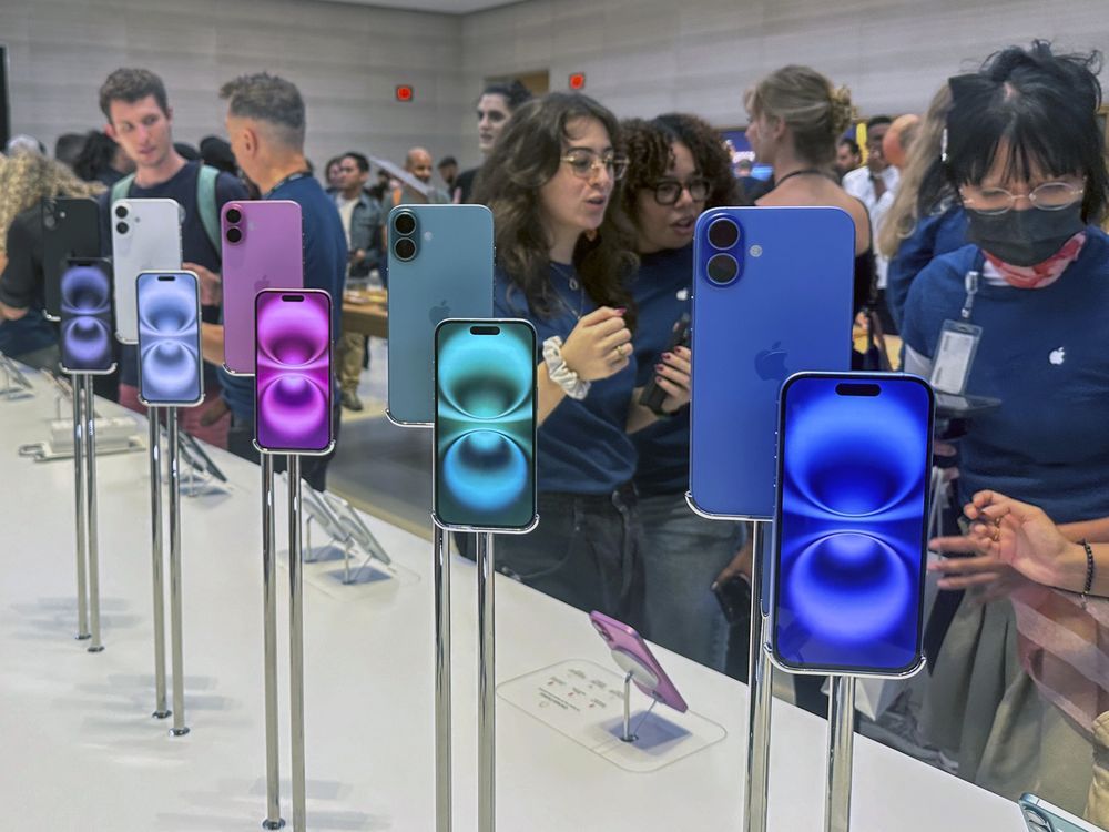 Apple sells $46 billion worth of iPhones over the summer as AI helps end slump