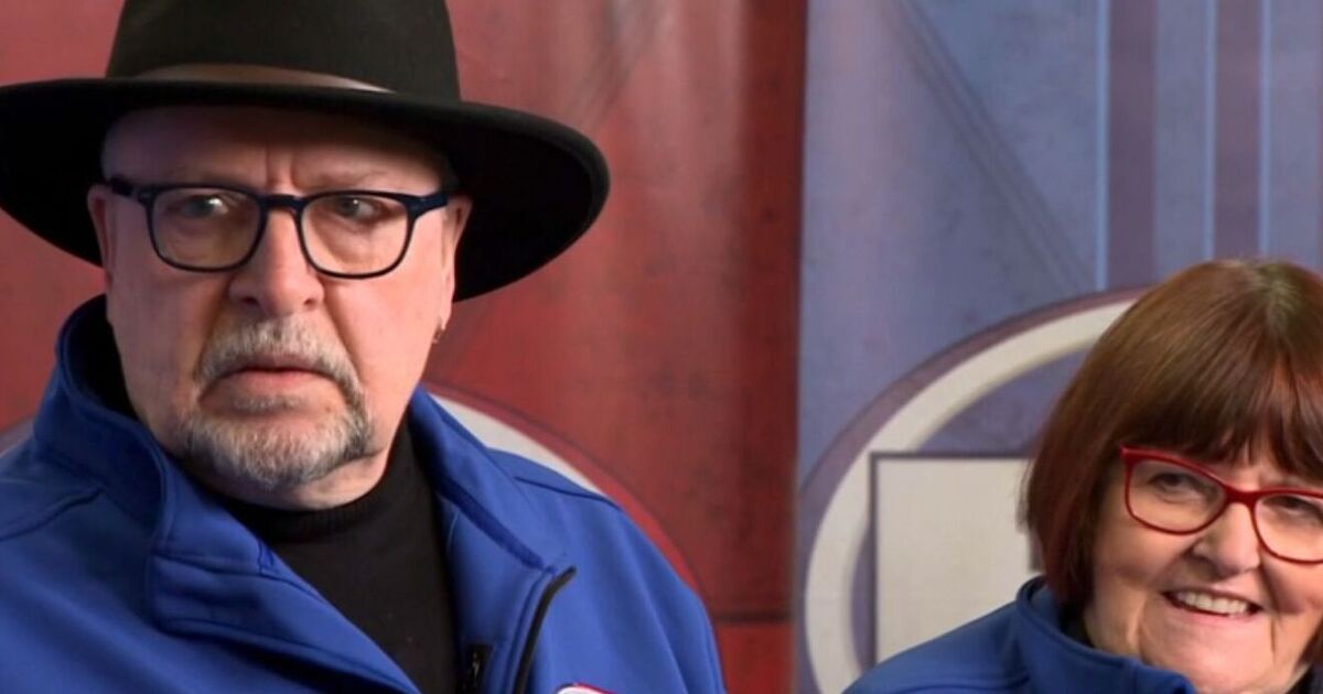 Bargain Hunt expert red faced after 'fake' and 'damaged' item makes loss