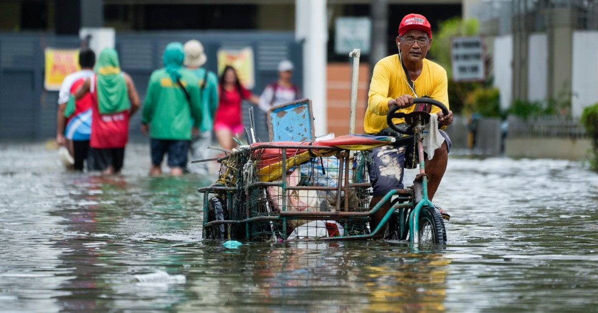 Storm Blows Away From Northern Philippines Leaving 82 Dead But Forecasters Warn It May Do a U-Turn