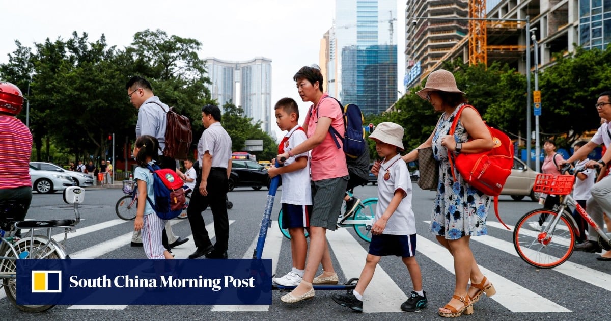 Chinese government workers call up women to urge pregnancy in latest birth rate push