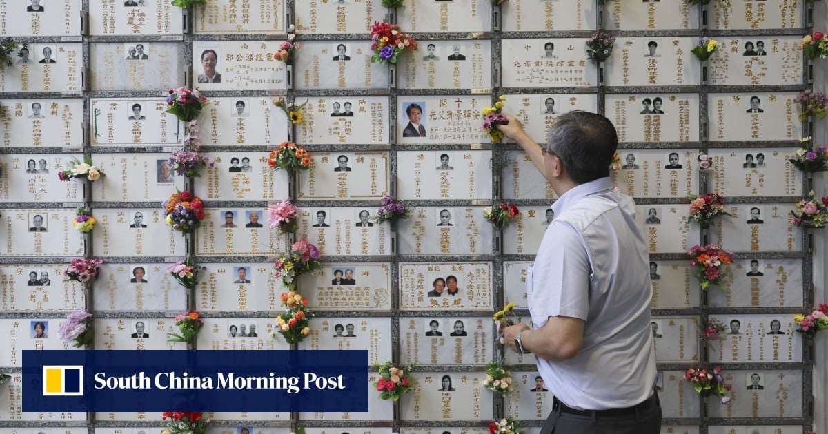 Chung Yeung Festival: major cemetery reports fewer Hongkongers as border traffic spikes