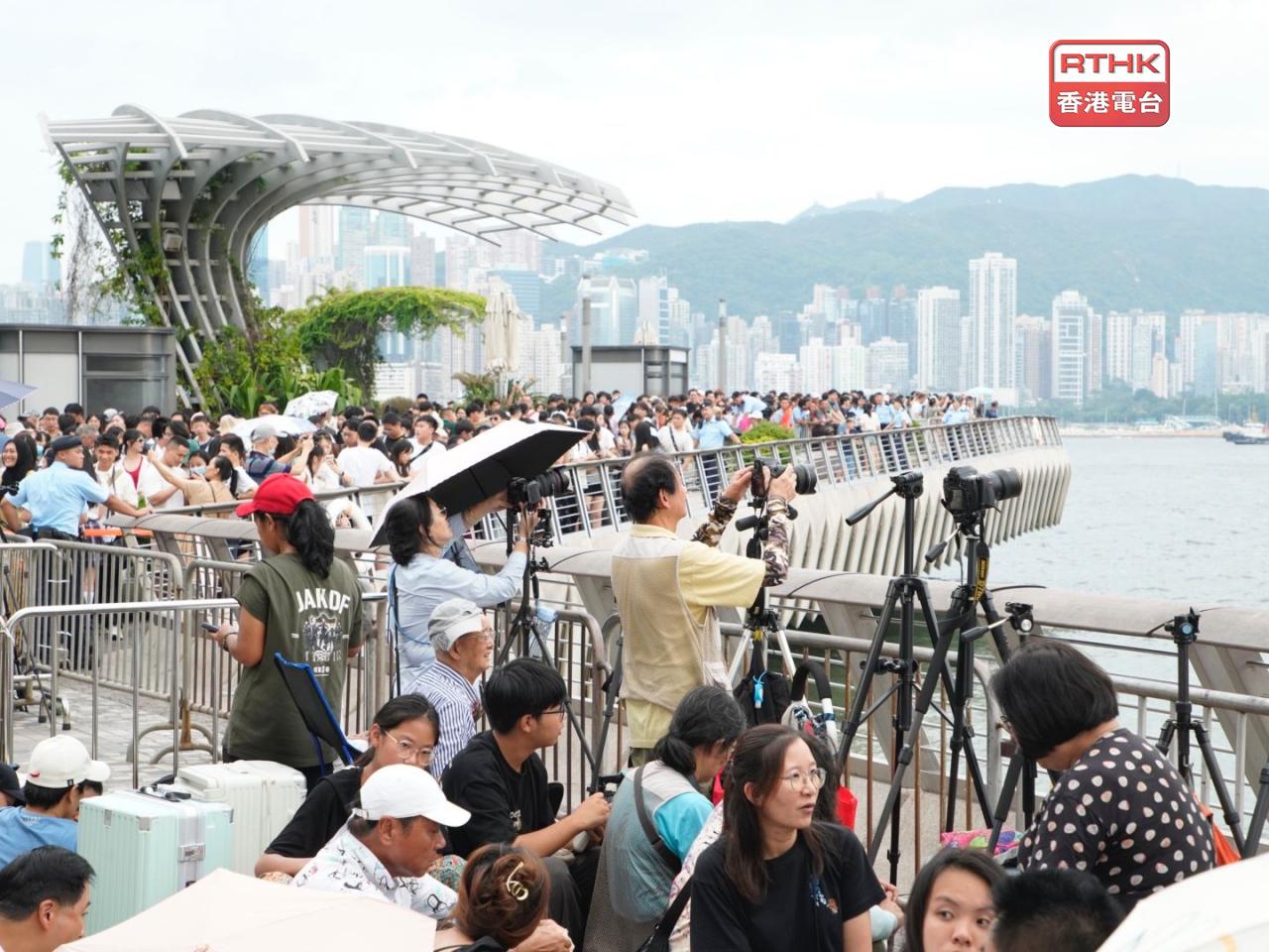 Eager revellers throng harbour for fireworks