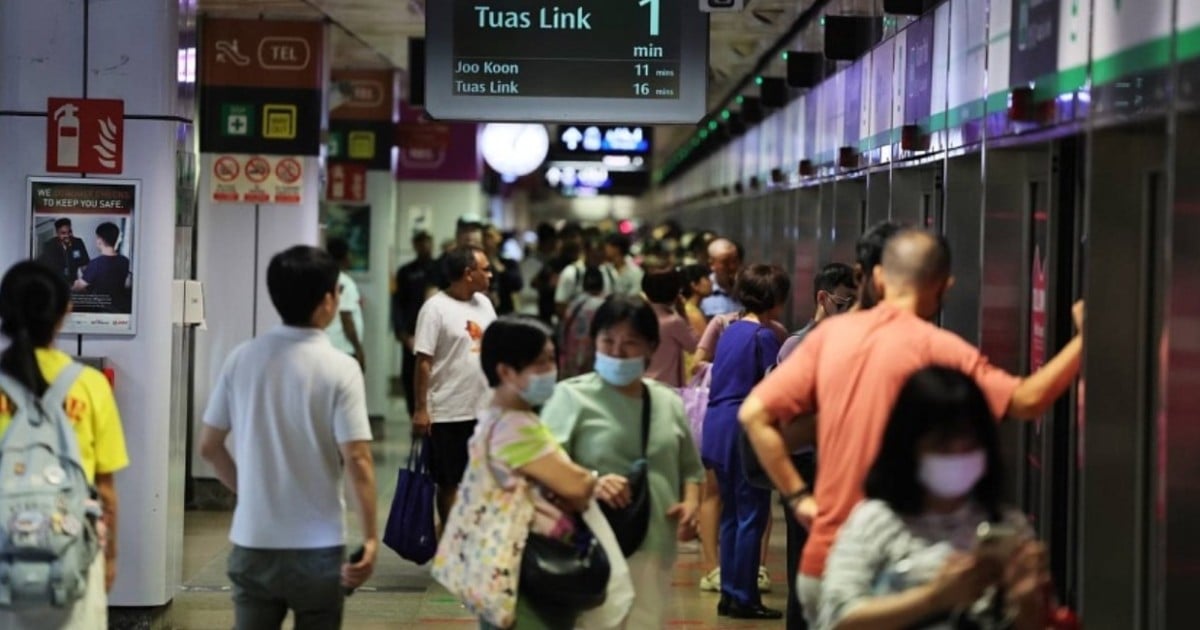 East-West Line services resume after train breakdown near Tiong Bahru MRT station