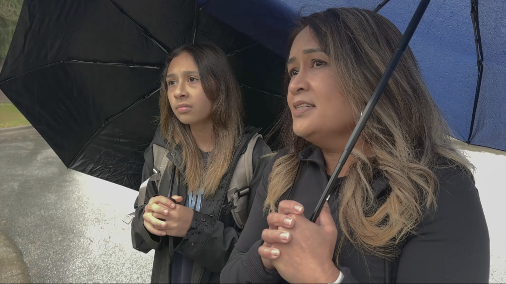 Family says Uber driver abandoned teenage girl in Metro Vancouver parking lot