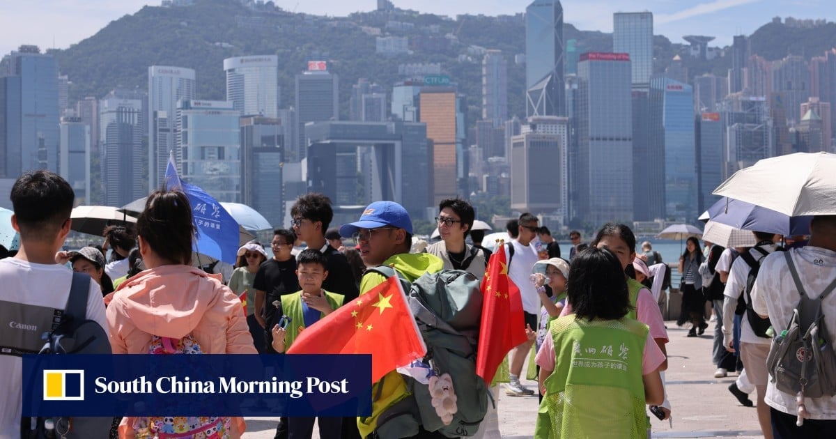 Flavoured cigarette ban in Hong Kong may deter mainland tourists, expert warns