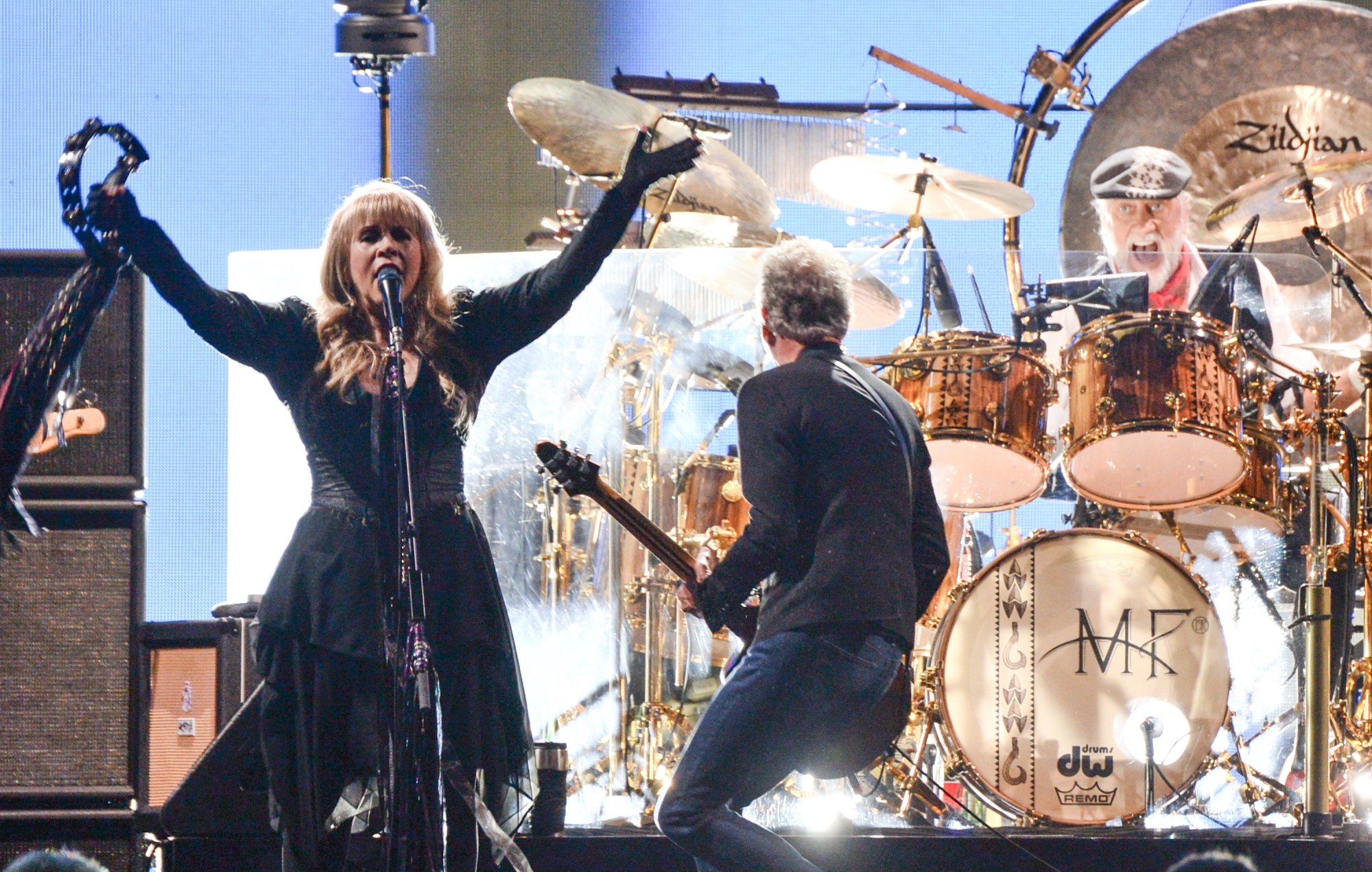 Fleetwood Mac fans speculate over buzz of band activity online