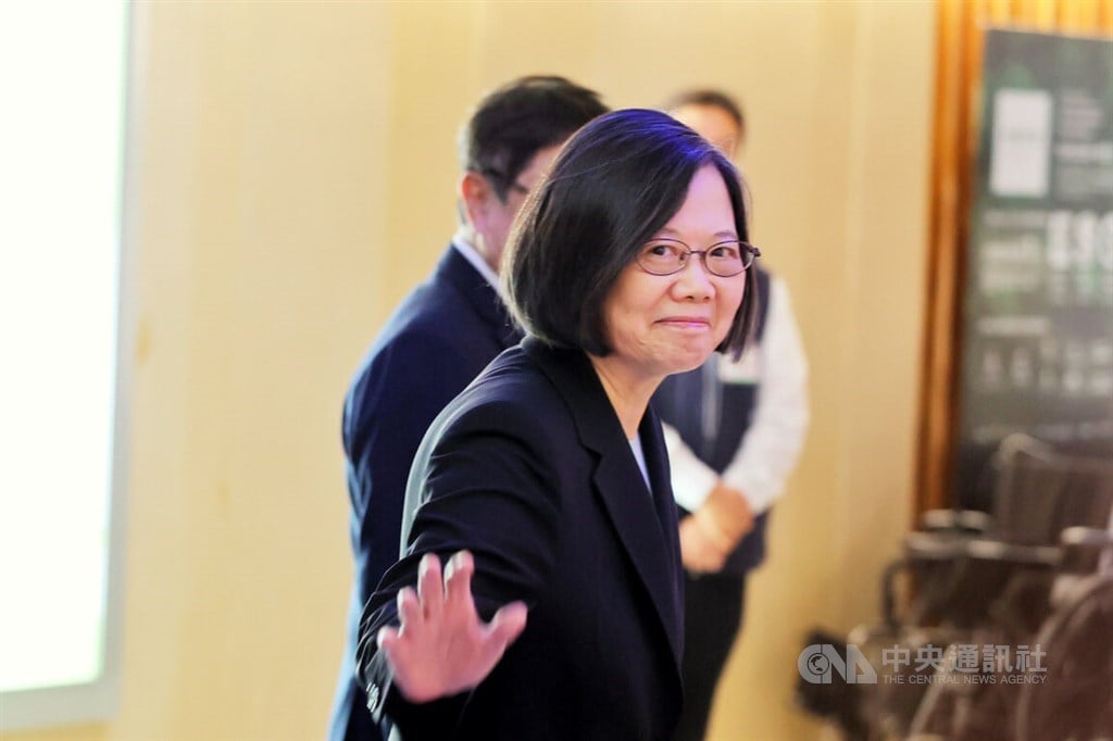 Former President Tsai returns to Taiwan after 9-day trip to Europe