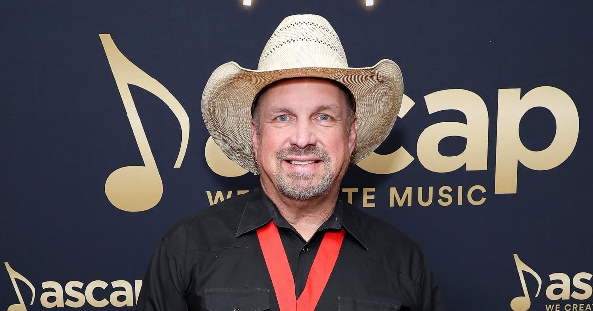 Garth Brooks Accused of Sexual Assault and Battery by Hairstylist