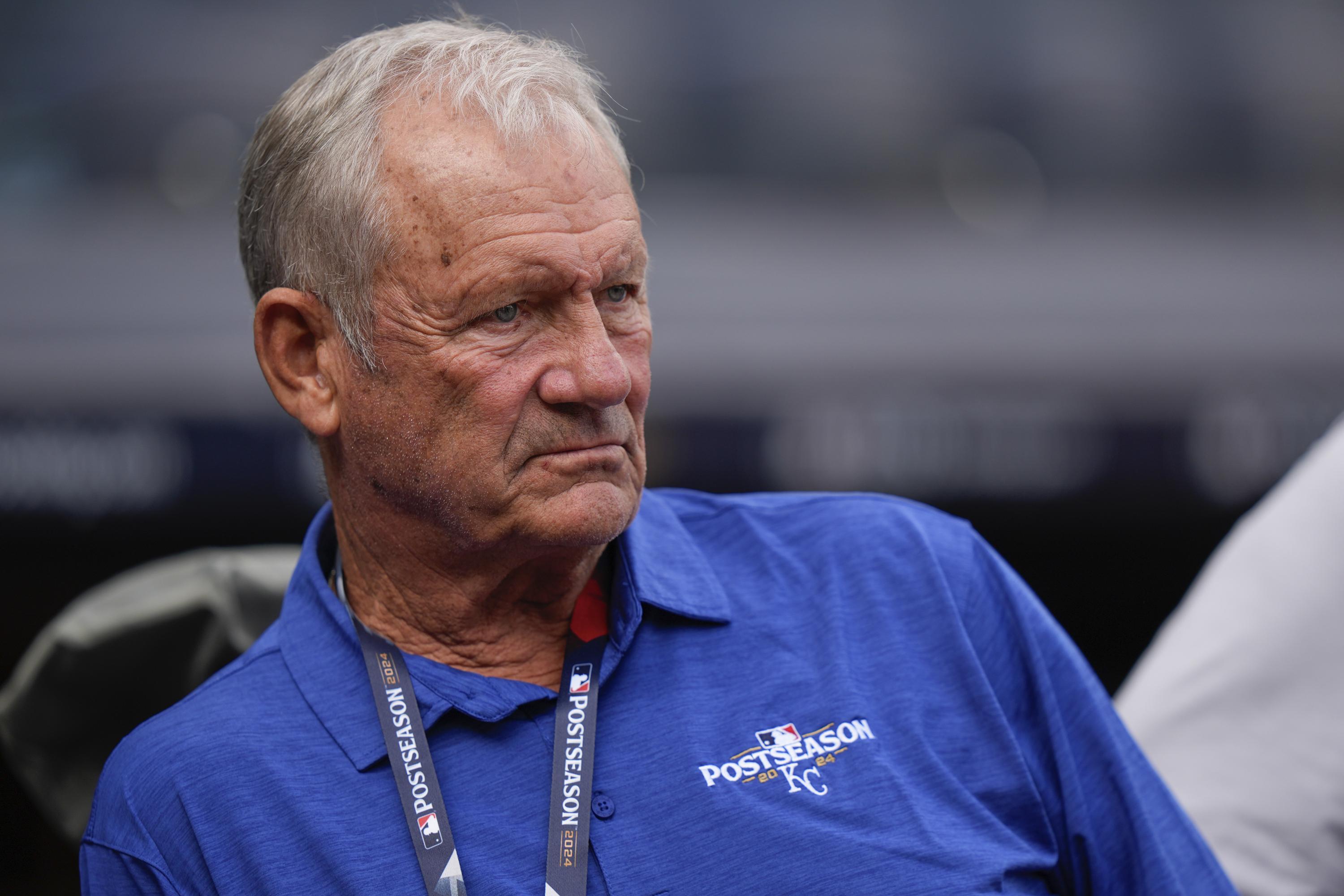 George Brett reminds Royals players of intensity of past playoffs against Yankees