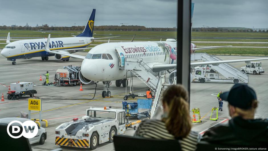 German aviation sector calls for air travel taxes to be cut