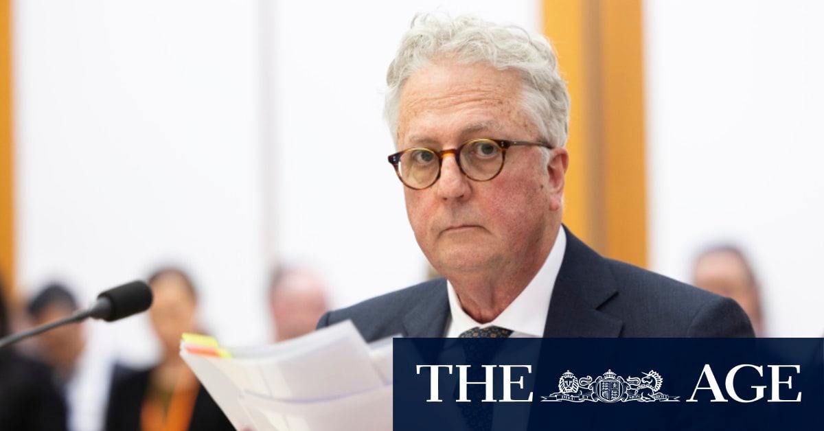 Governing body backs Sydney University boss Mark Scott amid resignation calls