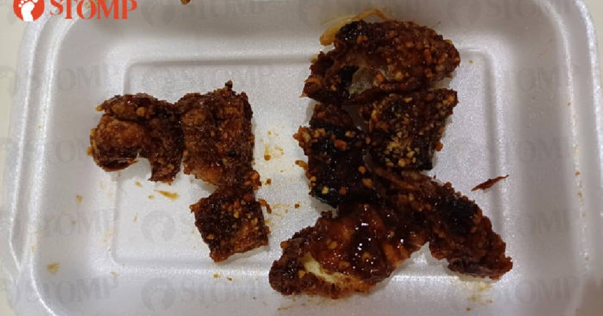 'Heartless': Man slams Chomp Chomp stall for serving 'burnt beyond black' items in rojak