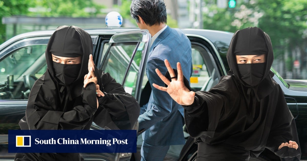 Japan passengers pay extra for cabbies to act as bodyguards or ninjas with dramatic drop-offs