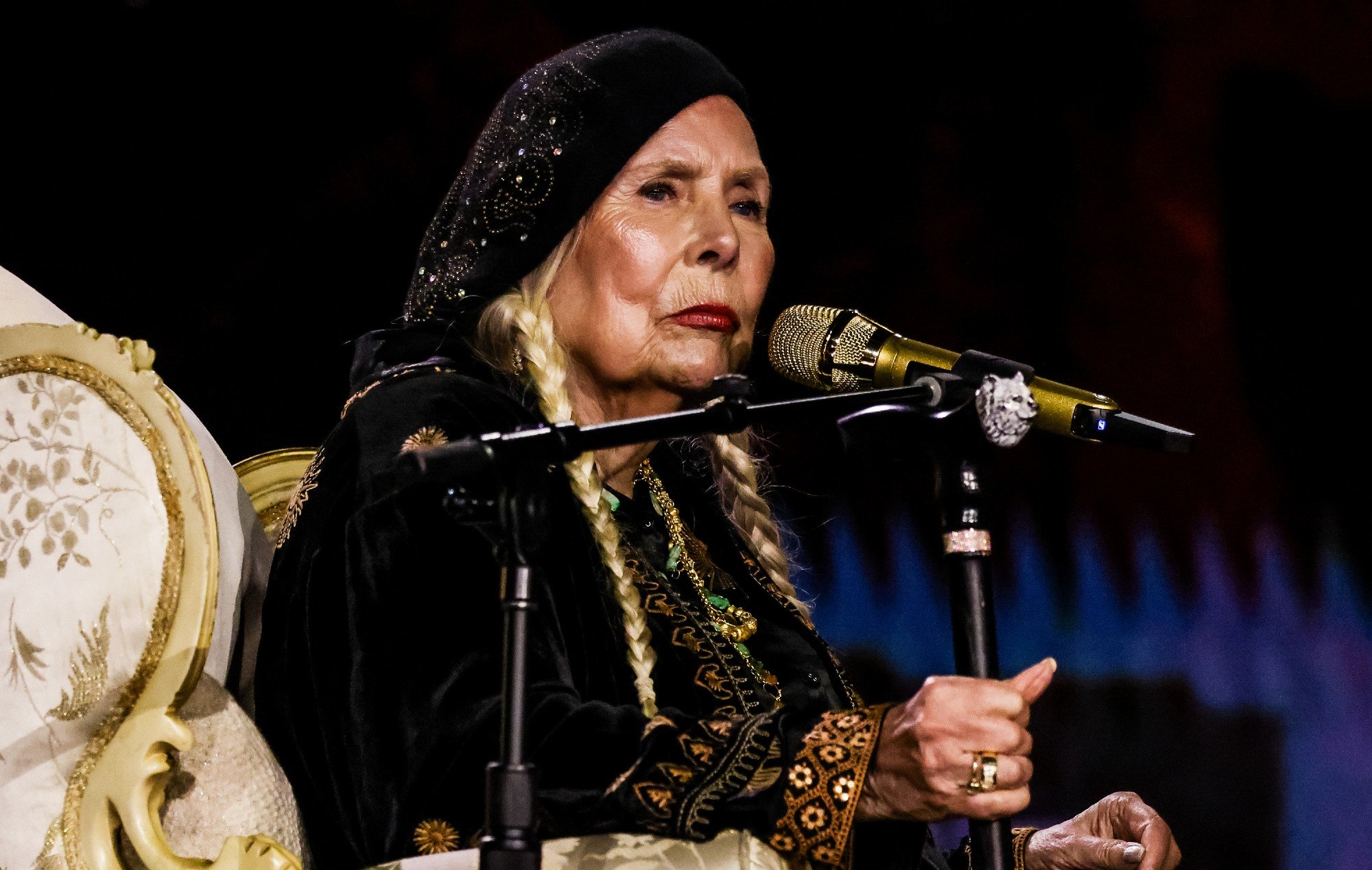 Joni Mitchell breaks out rarities that have not been performed in decades at Joni Jam concert