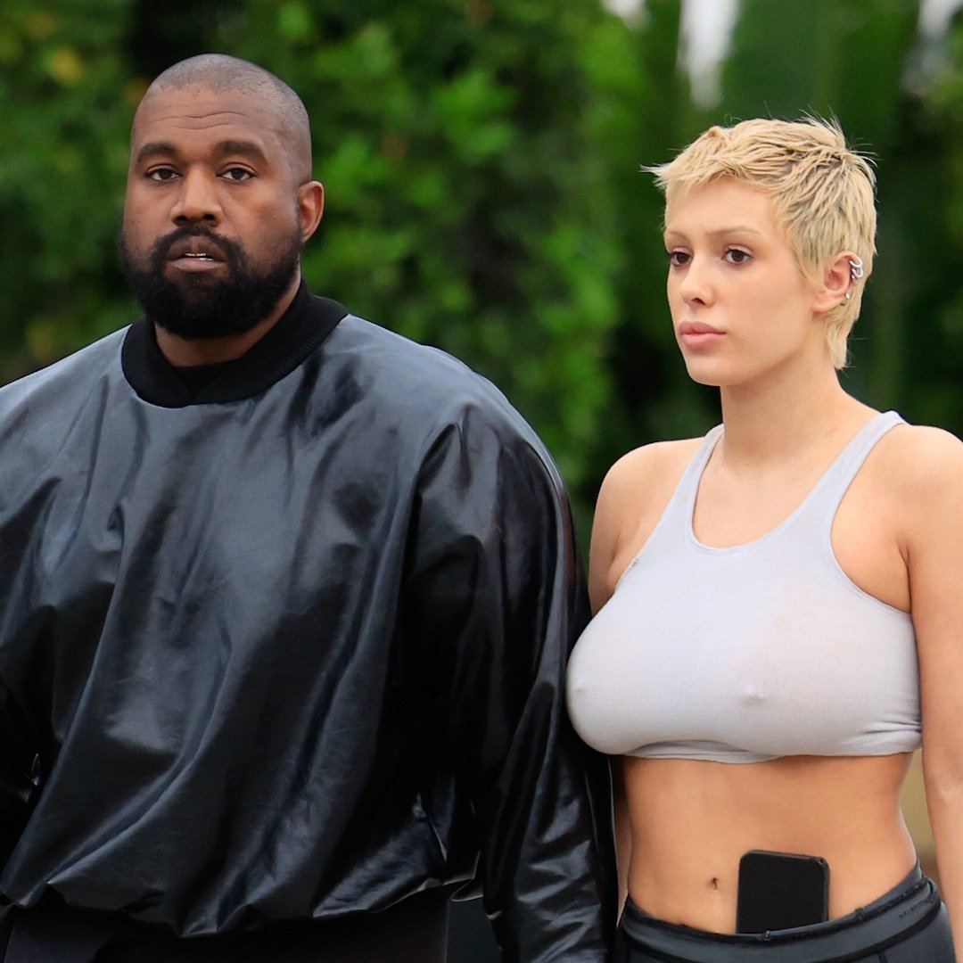  Kanye West & Wife Bianca Censori Step Out Together Amid Breakup Rumors 