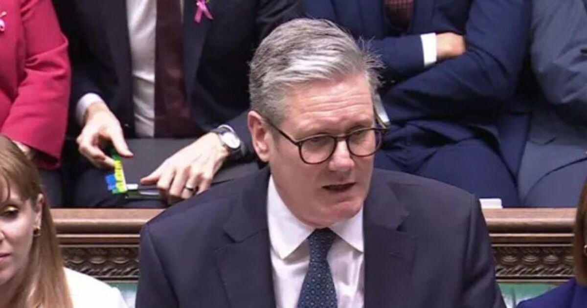 Keir Starmer 'cracking under pressure' as mask slips in awkward PMQs blunder