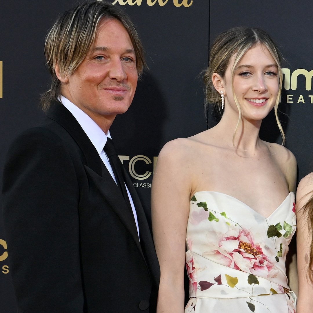  Keith Urban Reacts to His and Nicole Kidman's Daughter's Runway Debut 