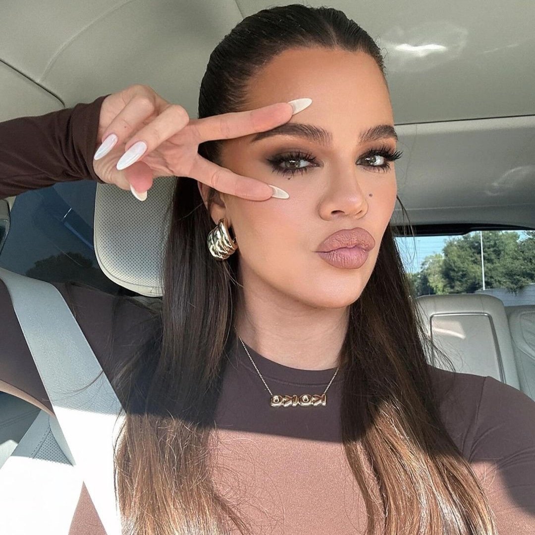  Khloe Kardashian Shares Pics of Facial Injections After Removing Tumor 