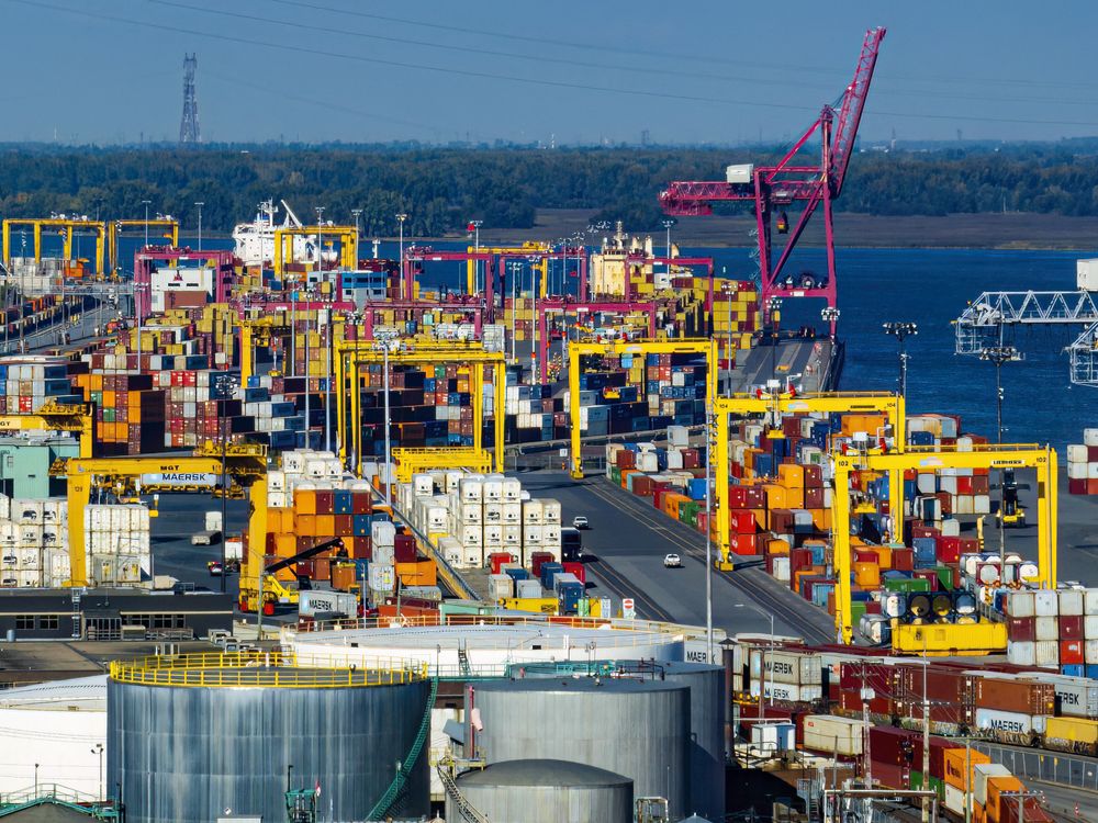 Labour minister proposes 90-day strike freeze, special mediator at Port of Montreal