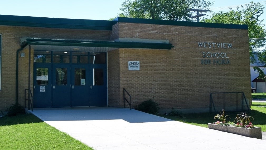 Lawsuit against city claims WFPS was negligent in firefight at Winnipeg school 