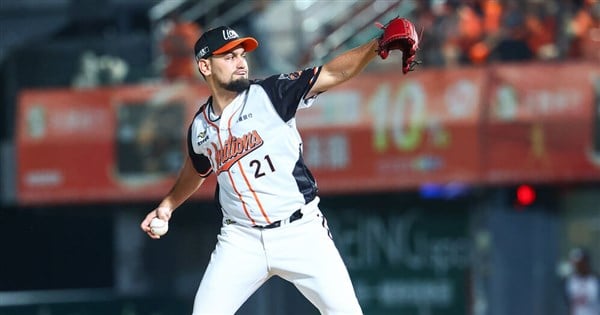 Lions win CPBL playoff, will face Brothers in Taiwan Series