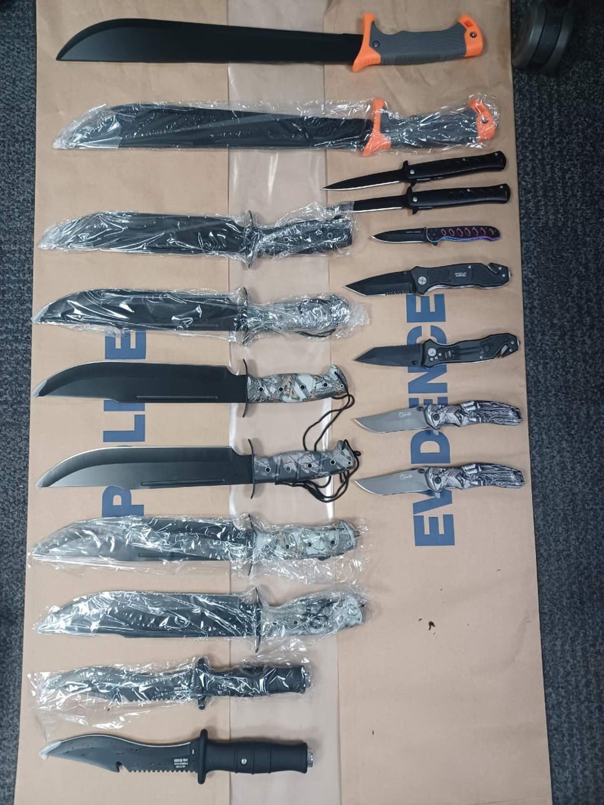 Man arrested for carrying 18 knives in Met police blitz on gang violence