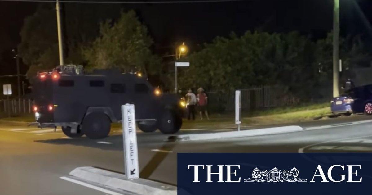 Man shot by police after hours-long standoff south of Brisbane