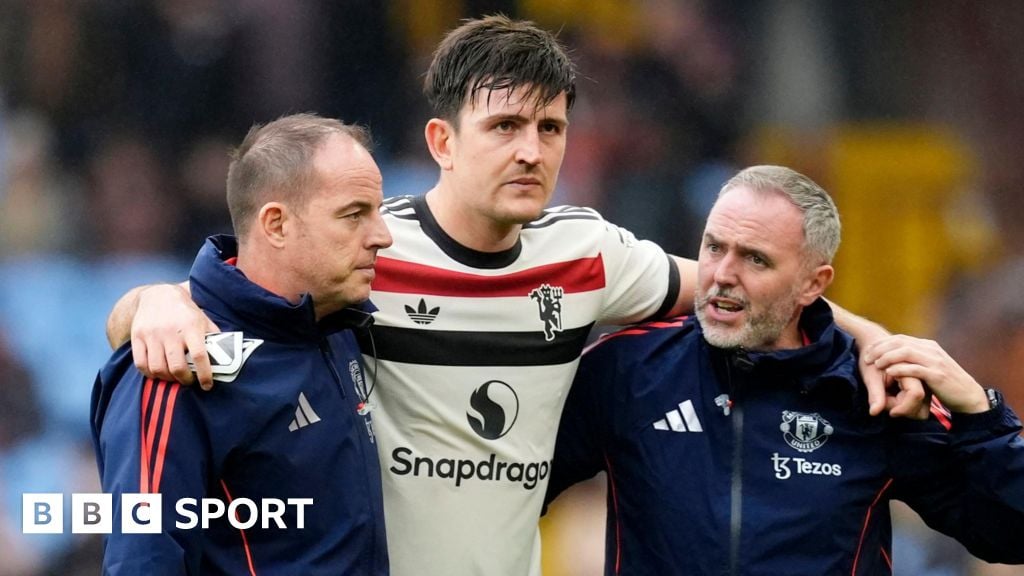 Man Utd: Harry Maguire to miss 'few weeks" with injury sustained at Aston Villa