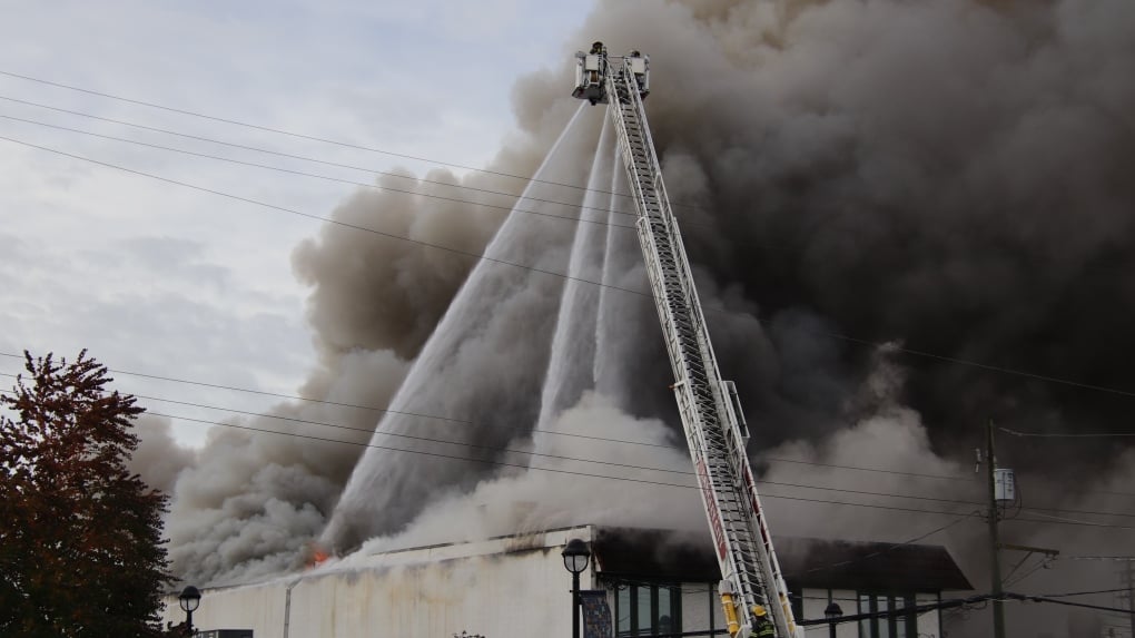 Massive fire destroys downtown Langley restaurant