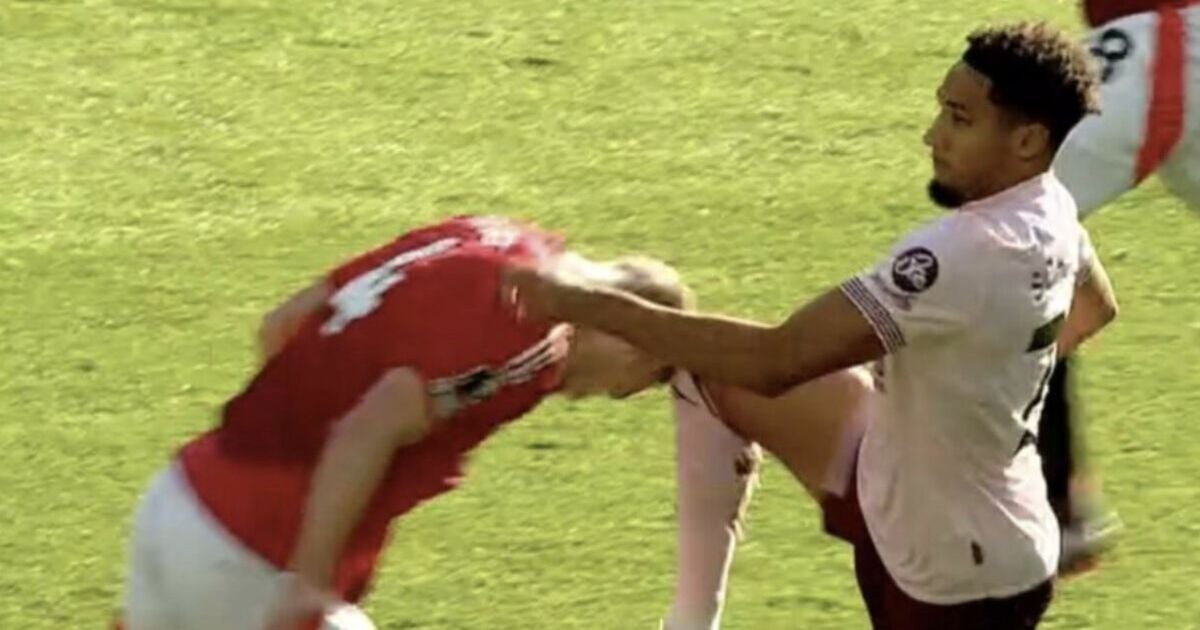 Matthijs de Ligt suffers horror head clash vs Brentford as Man Utd star left bloodied