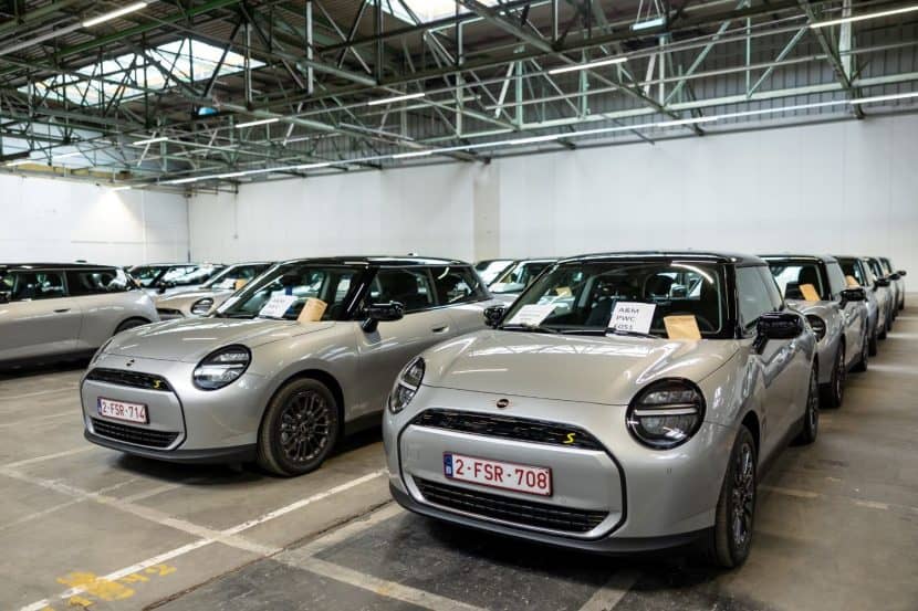 MINI Delivering 200 Cooper SE Electric Cars To A Single Company