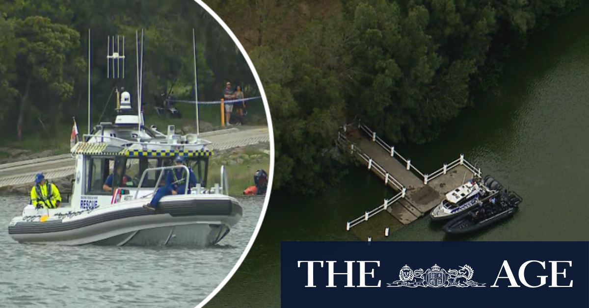 Mother and two children drown in Sydney river