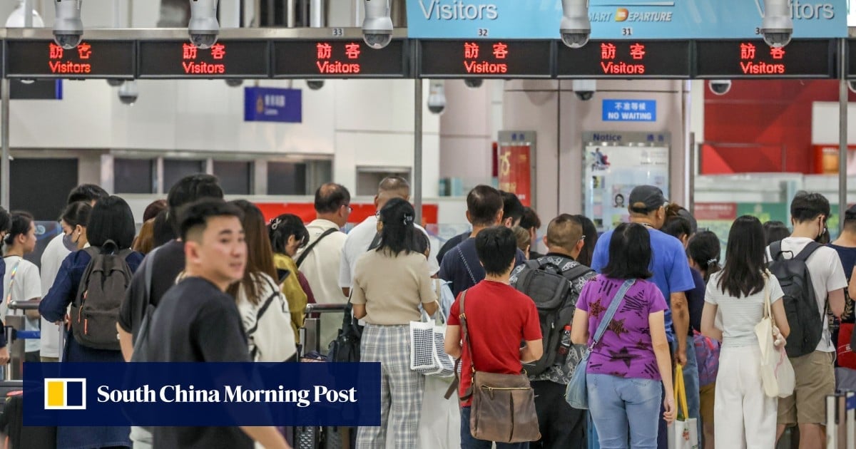 Nearly 600,000 Hongkongers cross border on day 1 of Chung Yeung Festival break