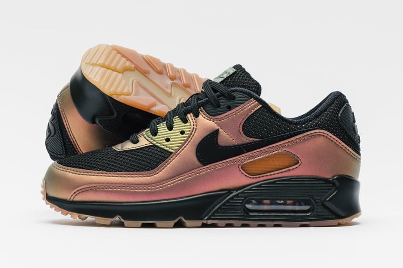 Nike's Air Max 90 "Dark Russet" Shines Bright