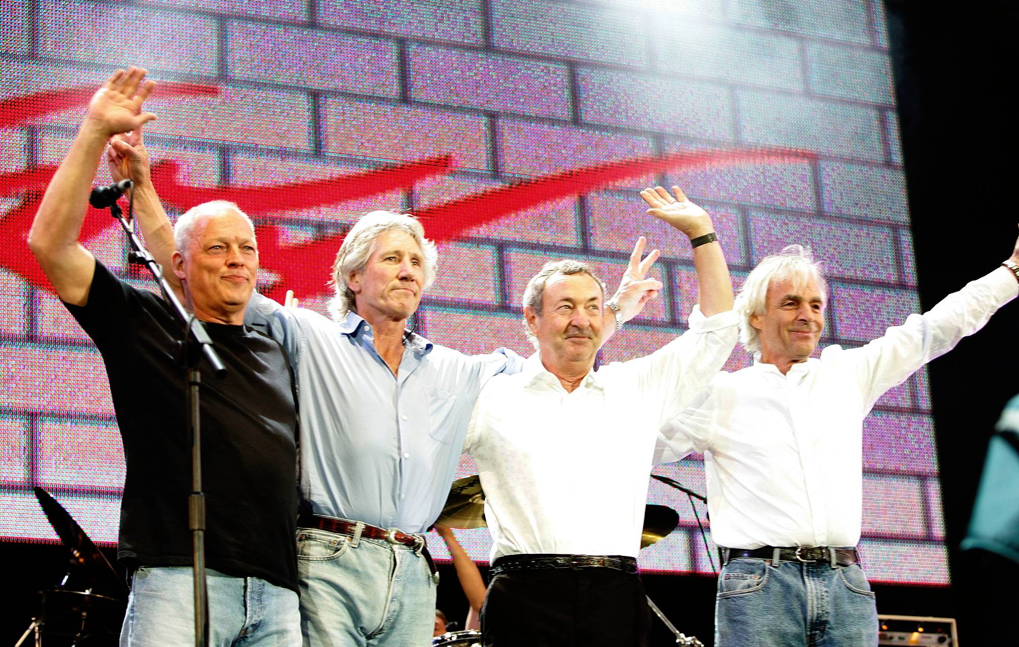 Pink Floyd sell back catalogue for $400million