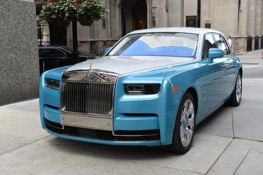 Rolls-Royce Phantom: Own The Quintessential Luxury Sedan