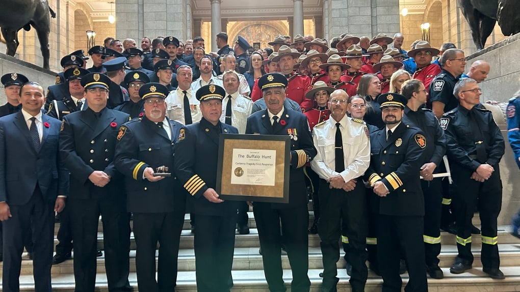 'Room full of heroes': Manitoba premier honours responders to deadly bus crash