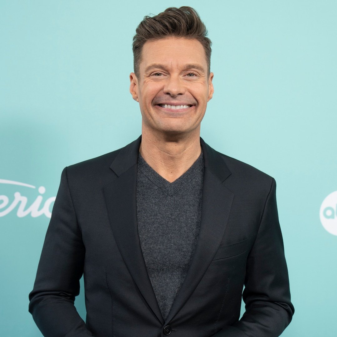  Ryan Seacrest Reveals His Workouts and Diet Changes to "Feel 29 Again" 