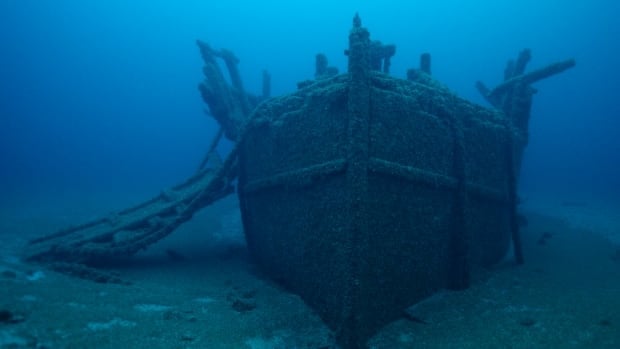 Shipwrecks, canyons among mysteries to be uncovered amid push to map the bottom of the Great Lakes