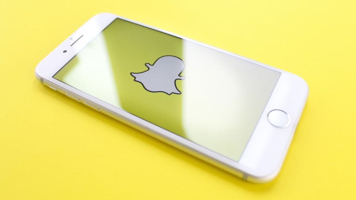 Snapchat Announces Testing of Sponsored Ads in Chats and Promoted Places in Snap Map