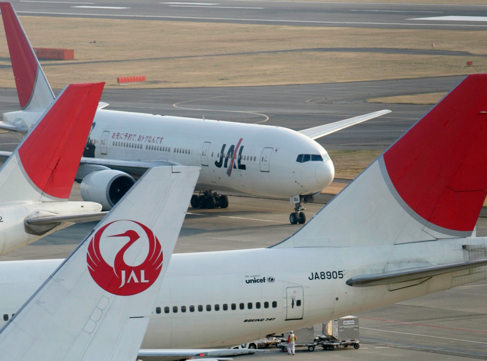 Suspected WWII bomb grounds Japanese airport