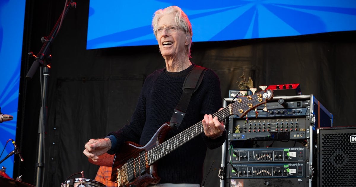 The Grateful Dead Cofounder Phil Lesh Dead at 84