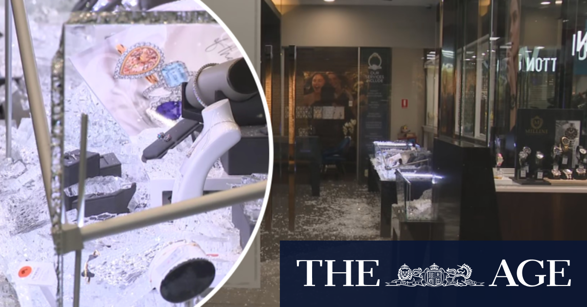 Thieves rob Melbourne jewellers