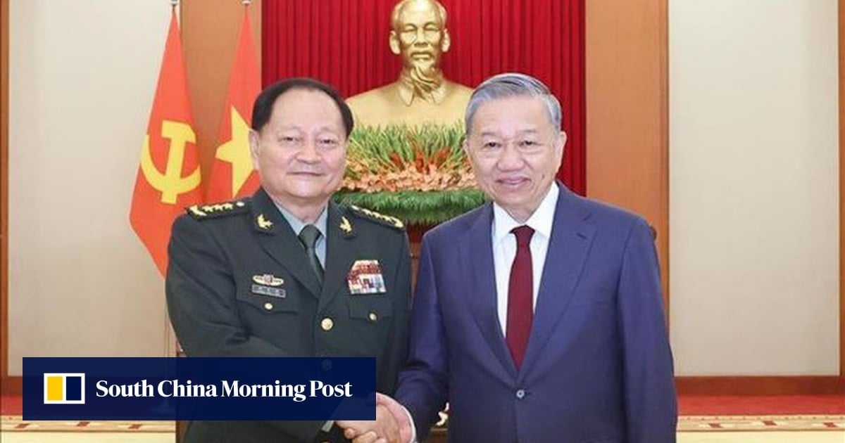 Top Chinese military commander visits Vietnam for talks on closer cooperation