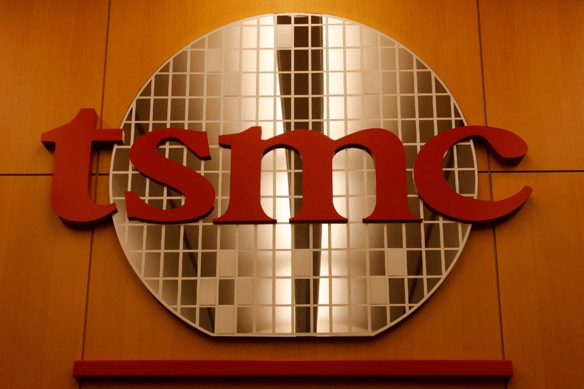 TSMC Said to Suspend Shipments to China Firm After Chip Found on Huawei AI Processor